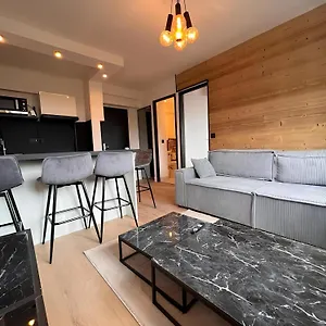 vue-mont-blanc-ski-et-village.hotels-rhonealpes.com/